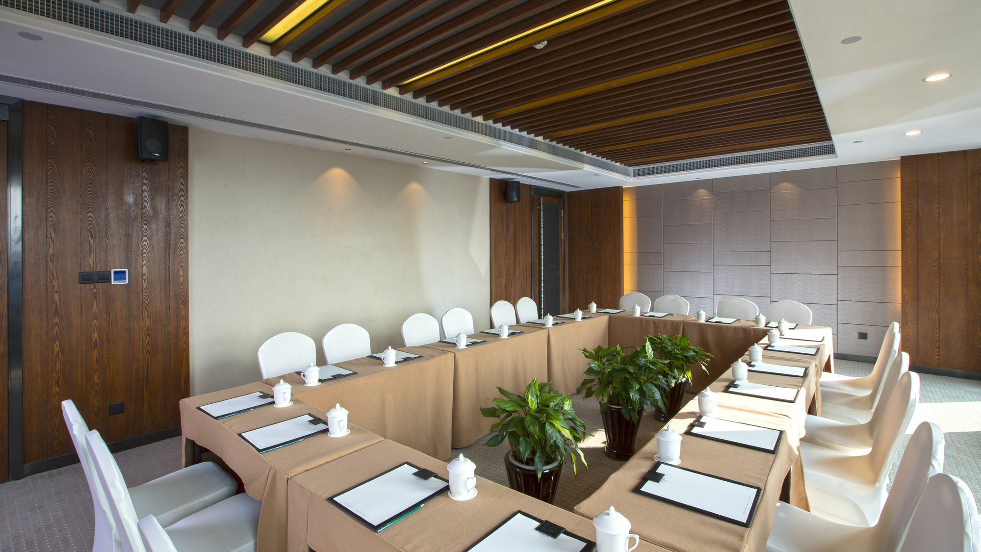 Ssaw Boutique Hotel Delan Mogan Mountain Deqing Экстерьер фото